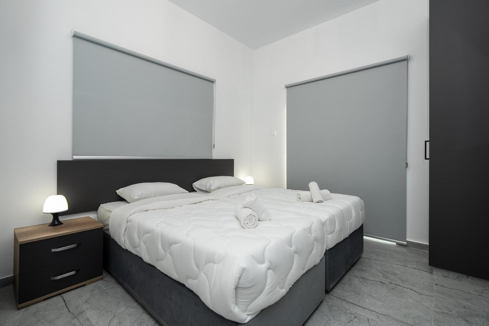 Spiros Luxury Ayía Nápa